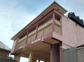 Wana Guest House, hotel v destinaci Rubirizi