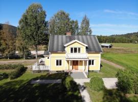 Ferienhaus Bj&ouml;rkebo, vie&scaron;butis su sūkurinėmis voniomis mieste St&ouml;llet