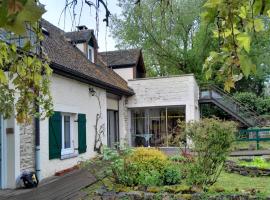L'instant Beaun'heur, hotel com estacionamento em Merceuil