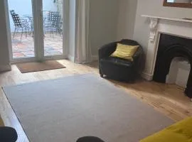 Spacious one bed apartment in the centre of Bray