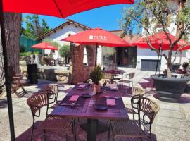 Tenuta del Duca Fiumicino Locanda e Hostaria Guest House、フィウミチーノのホテル