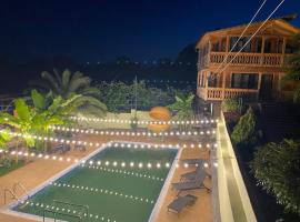 Kvirike Gardens، فندق في كوبوليتي