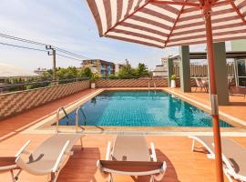 Cozy Donmueang Hotel