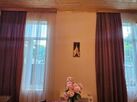 Your corner in Racha შენი კუთხე რაჭაში, βίλα σε Ambrolauri