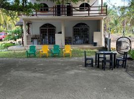 Bungalow Girasol Barra la Saladita Planta Alta, bangal&ocirc; em La Salada