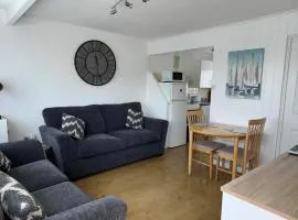 103 Sunbeach South facing 2 bed chalet M and T chalets