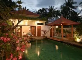 Villa Dewi Parwati - Private Villa with Pool - North Bali - private cook