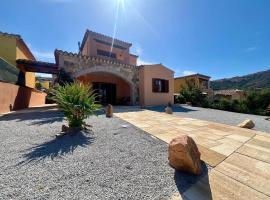 Villa Sunrise, hotell i Budoni