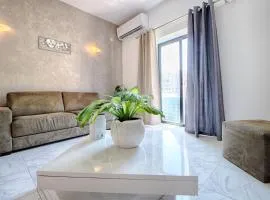 Spacious Corner Maisonette - Blessings