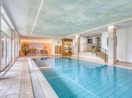 Das Bergland - Vital & Activity, hotel in San Leonardo in Passiria