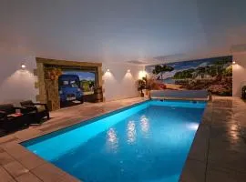 Gîte à la campagne avec piscine intérieure