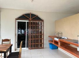 Bungalow Clavel Barra la Saladita, bangal&ocirc; em La Salada