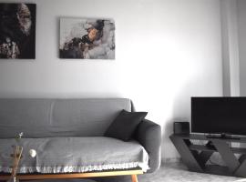 Sunny Beach Front Apartment, hotel v destinaci Sozopoli