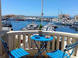 SUPERB MEDITERRANEAN FISHERMANHOUSE FRESHLY RENOVATED 20 M FROM HARBOR HIKES NEARBY no extra fees
