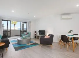 Stylish and Spacious, Downtown Mount Maunganui