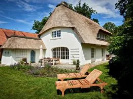 Reetdach-Villa mit Blick in die Natur - 160m² Entspannung pur