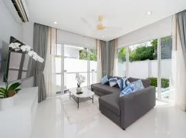 2 Bedrooms Villa in Rawai - v6 t