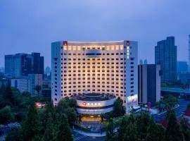 Radisson RED Shanghai Wujiaochang Hotel