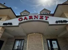 Garnet hotel