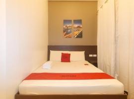 RedDoorz at Traveler Inn Matina, Hotel in Davao City