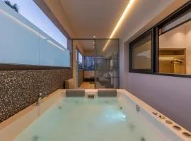 Hot Tub - 5 min to Beaches - Netflix - Full Kitchen