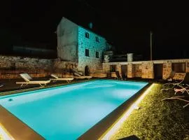 Villa Stone Valcer