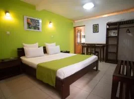 Hotel H1