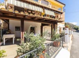 Mariposa Rooms