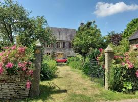 Le Petit Manoir, hotel v destinaci Isigny-le-Buat