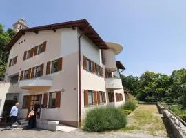 Prenočišča Center Mir In Dobro
