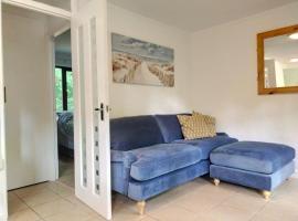 Rebels Retreat - 2-Bed Chalet nr St Ives & Hayle, hotel v destinaci St Ives