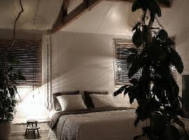 B&B de Onlanden, hotel v destinaci Eelderwolde