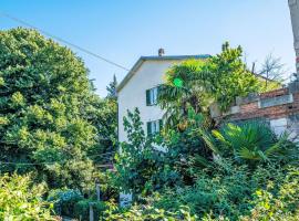 Apartment Silki by Interhome, hotel en Porto Valtravaglia