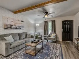 Lavish style 2BR in Stillwater with Free Parking and WiFi