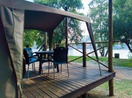 Westvaal Holiday Resort, glampingplads i Parys