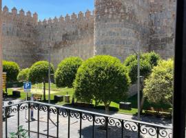 El balc&oacute;n de la Muralla, hotel dengan parkir di Avila