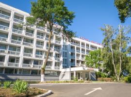 Hotel Semiramis, hotel Saturnban