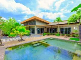 Saline Hot Spring Resort นำ้พุร้อนเค็ม รีสอร์ท