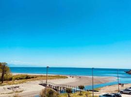 Karadag, hotel de playa en Ulcinj