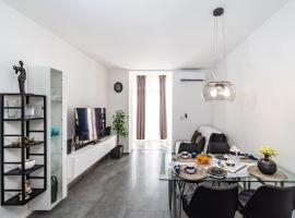 Luxury Modern Condo with Garden near Old Town, apartmán v rezidenci v destinaci Zadar