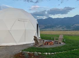 Dome #2, hotel in Livingston