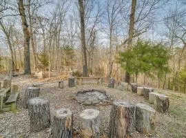 Cozy Rogers Studio Apt with Lake Access and Fire Pit!
