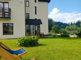 Рудий Лис, inn in Skhidnitsa