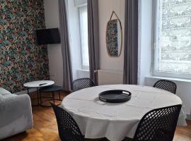 Appartement RDC centre ville - Local vélos disponible, hotel v destinaci Mayenne