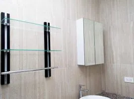 3B - Simply Fabulous - 4BR Apartment!