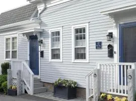 NEW AC 1 Bedroom w Private Deck & Patio