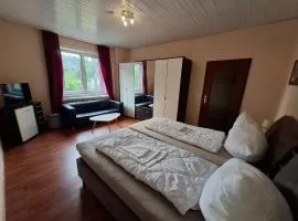 Einfaches Monteurszimmer für Langzeitaufenthalte
