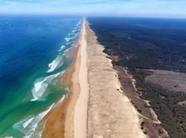 LE SPOT Studio'Hotel "Les pieds dans le Sable "