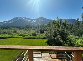 Enchanted Evergreen Escape, hotel v destinaci Girdwood
