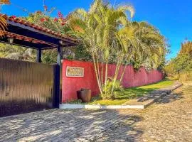 Casa com piscina a 600m da Rua das Pedras